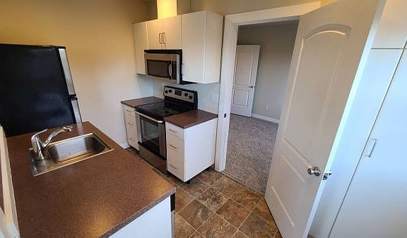 3rd image of 1545 Fawcett Ave APT 6