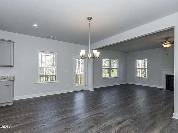 2nd image of 900 Harbour Pointe Drive #Fh070