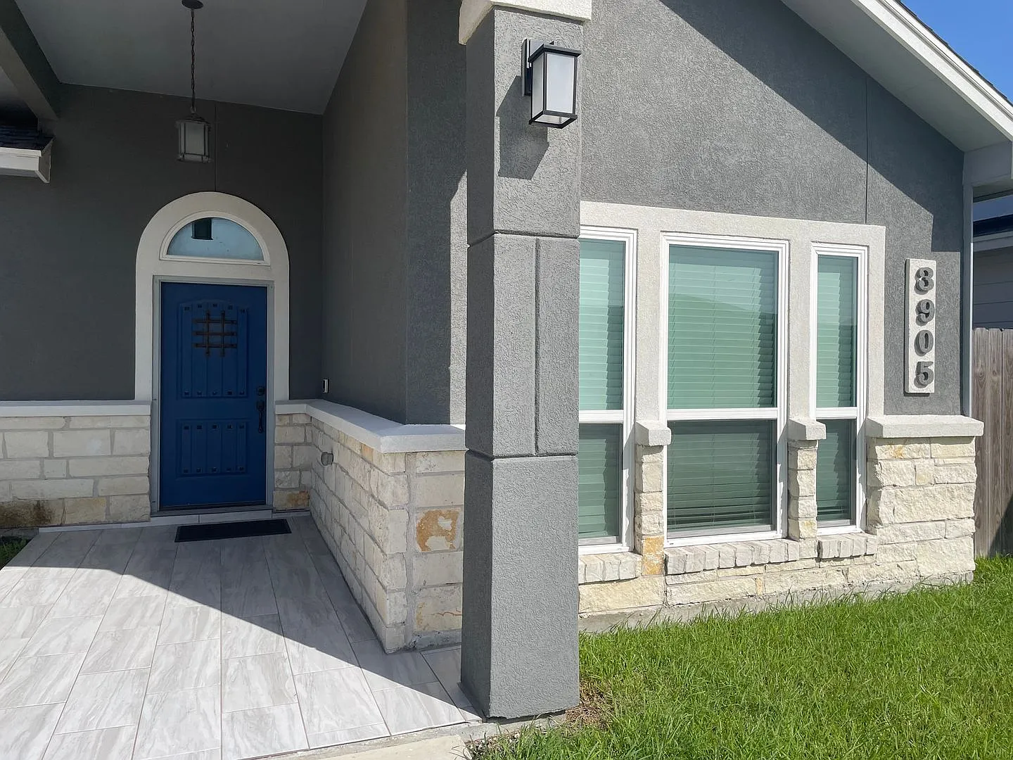4/3-Prime Location! — Photo 1