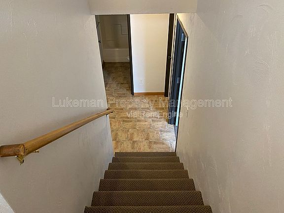 3rd image of 1324-1326 Knollwood Ave