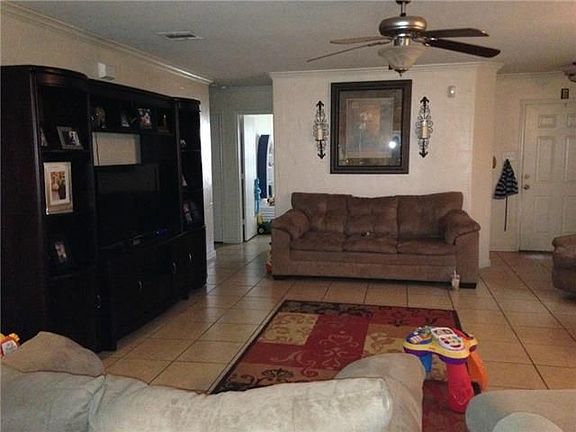 3rd image of 360 Allenwood Dr