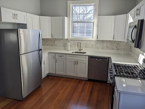 81 Cottage St #1-R Photo 1