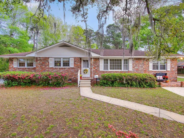 930 Holly Ct, Hanahan, SC 29410