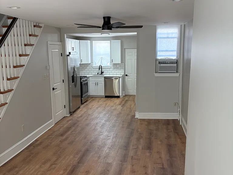 2251 S Beechwood St — Photo 4