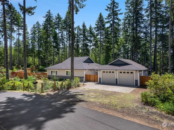 20 E Betty Jo Court, Union, WA 98592