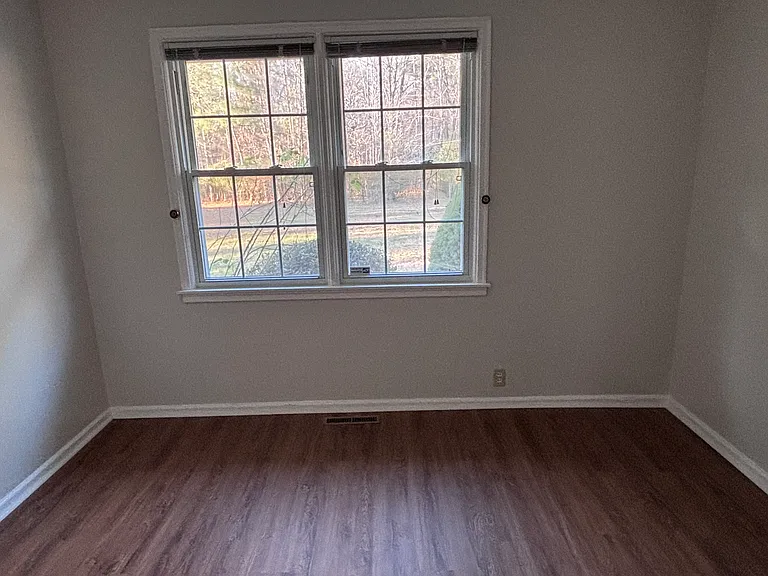 123 Kirby Ln — Photo 8
