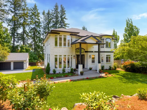 11220 NW Lost Park Dr, Portland, OR 97229