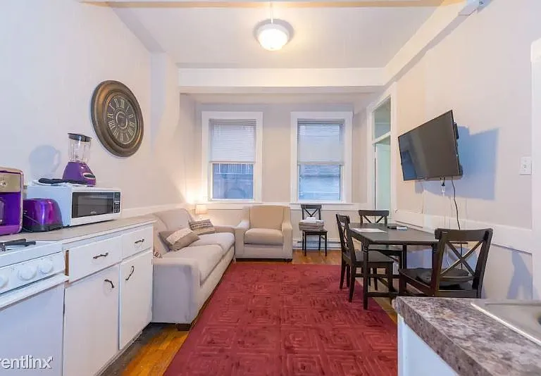 161 Endicott St #1R — Photo 7
