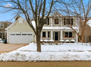 815 Tylerton Cir, Grayslake, IL 60030