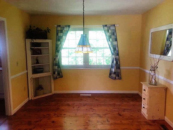 5th image of 103 Beechwood Pl
