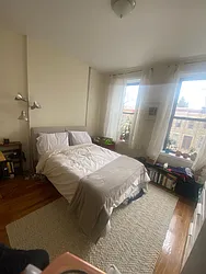 Rented by R New York