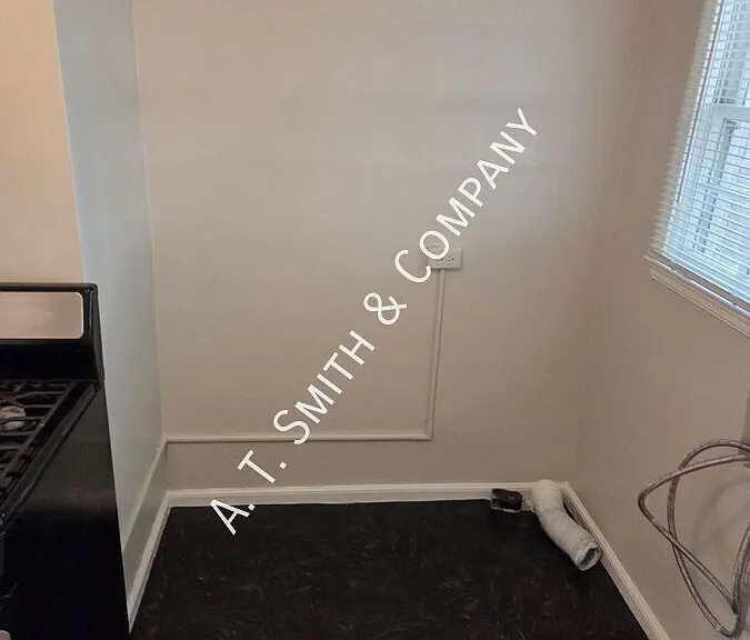 2138 S Emerson St — Photo 4