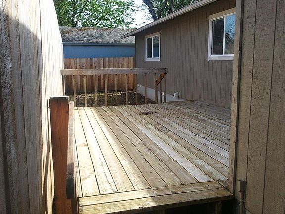 4th image of 1024 NE 87th Ave