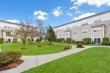 211 Central St APT A210, Norwood, MA, 02062