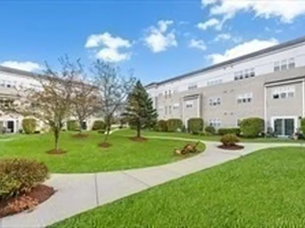 211 Central St APT A210, Norwood, MA 02062