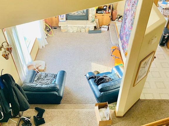 4th image of 15 Buckhorn Trl
