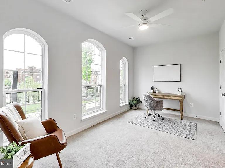 517 Windboard Way — Photo 37