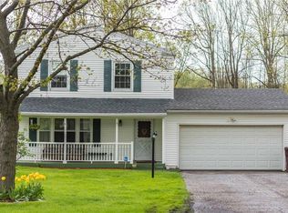 150 Hillary Dr, Rochester, NY 14624