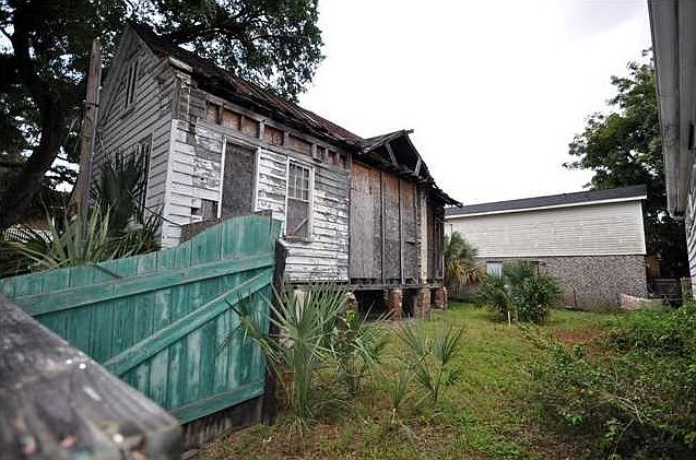 2nd image of 379 Sumter St