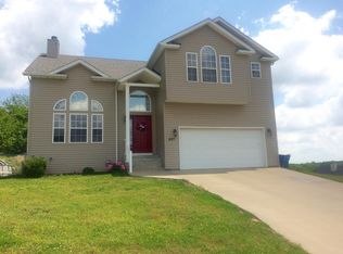 407 Hodge Dr, Carl Junction, MO 64834
