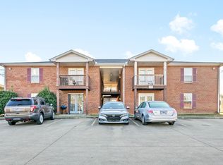 201 Cranklen Cir APT E, Clarksville, TN 37042