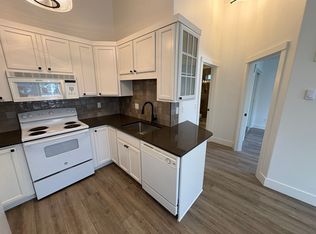 Remodeled 1 Bed/1 Bath Unit in Prime Location - Broadway, Bend, OR 97703