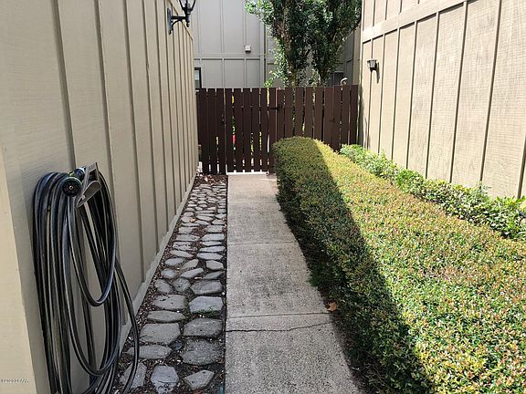 2nd image of 19 Birchwood Trl