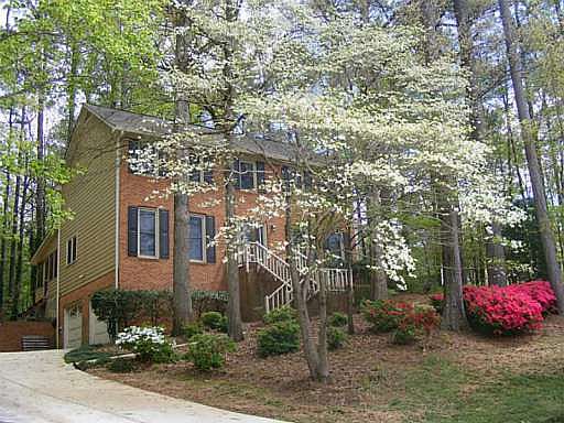 4th image of 2108 Breconridge Dr SW