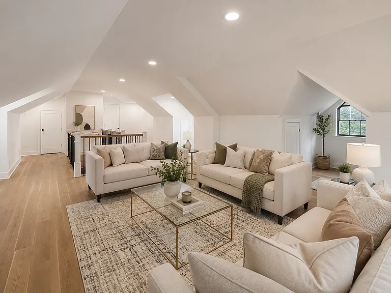 24 Lathrop Ave — Photo 12