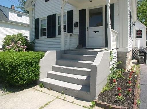 3rd image of 31 Parker Hill Ave