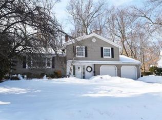 211 Alberon Dr, Park Ridge, NJ 07656