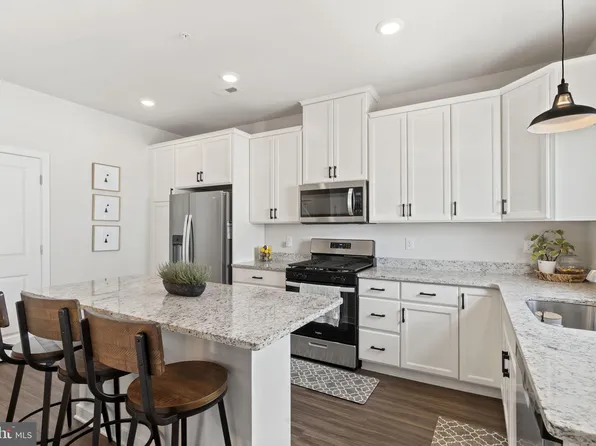 75 E 4th St #A, Bridgeport, PA 19405