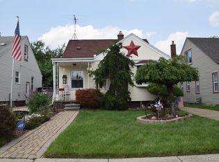 1984 Leblanc St, Lincoln Park, MI 48146