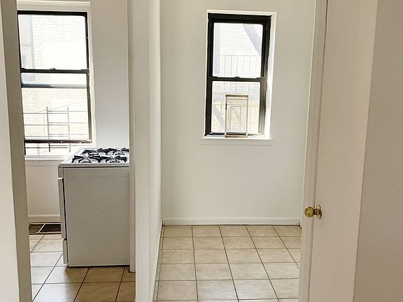 2nd image of 2168 35th St APT 5B