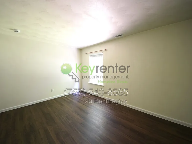 1109 Lady Ashley Dr — Photo 32