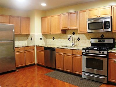 86 Chariot Ct, Piscataway, NJ, 08854