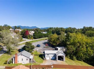 471 Riceville Rd, Asheville, NC 28805