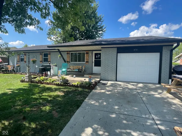 470 Colony Dr, Whiteland, IN 46184