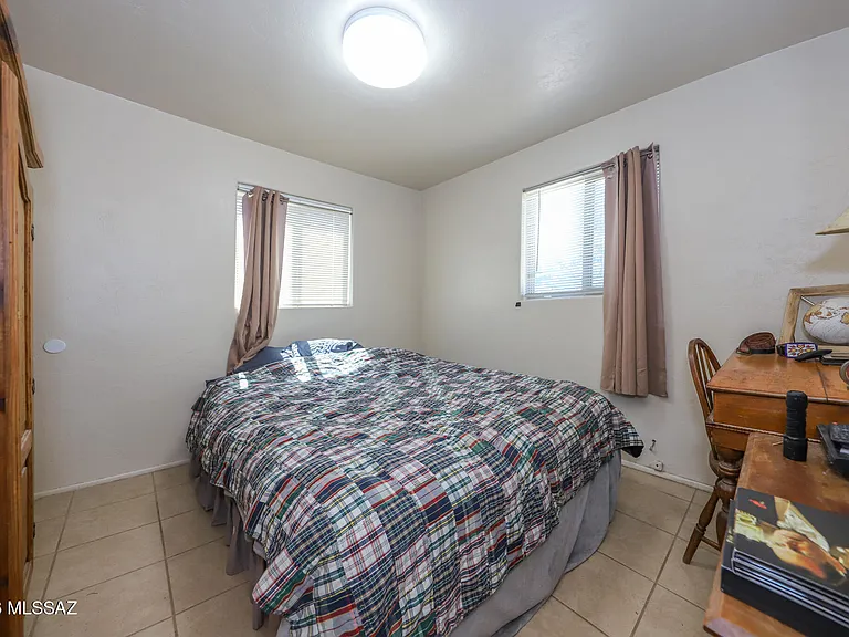 201 W Borrego St — Photo 15