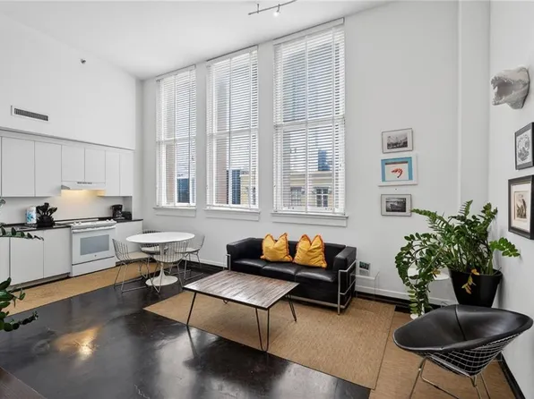 334 Carondelet St APT 410, New Orleans, LA 70130