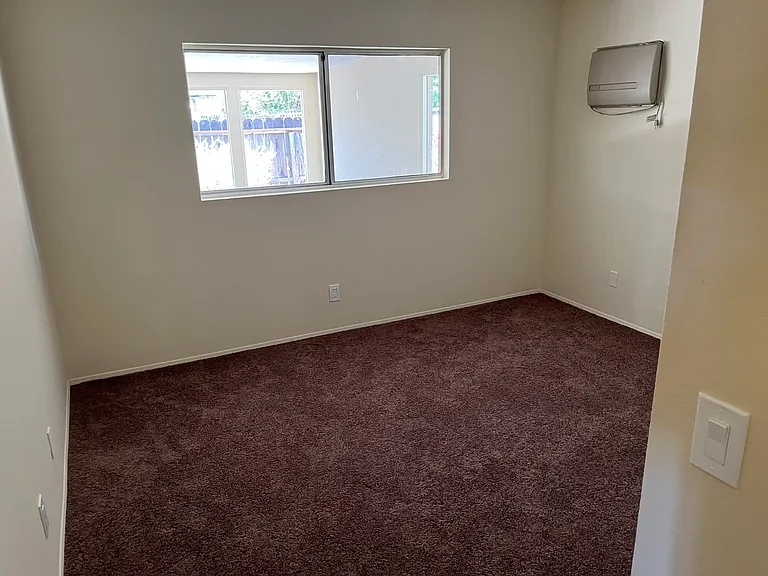 639 Corona St — Photo 6