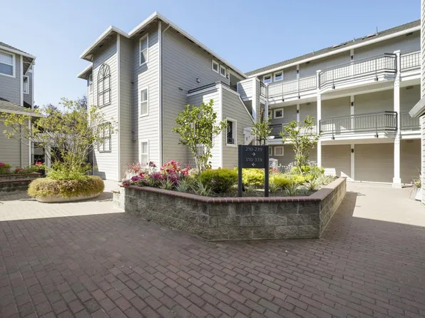 1982 W Bayshore Rd APT 223, East Palo Alto, CA 94303