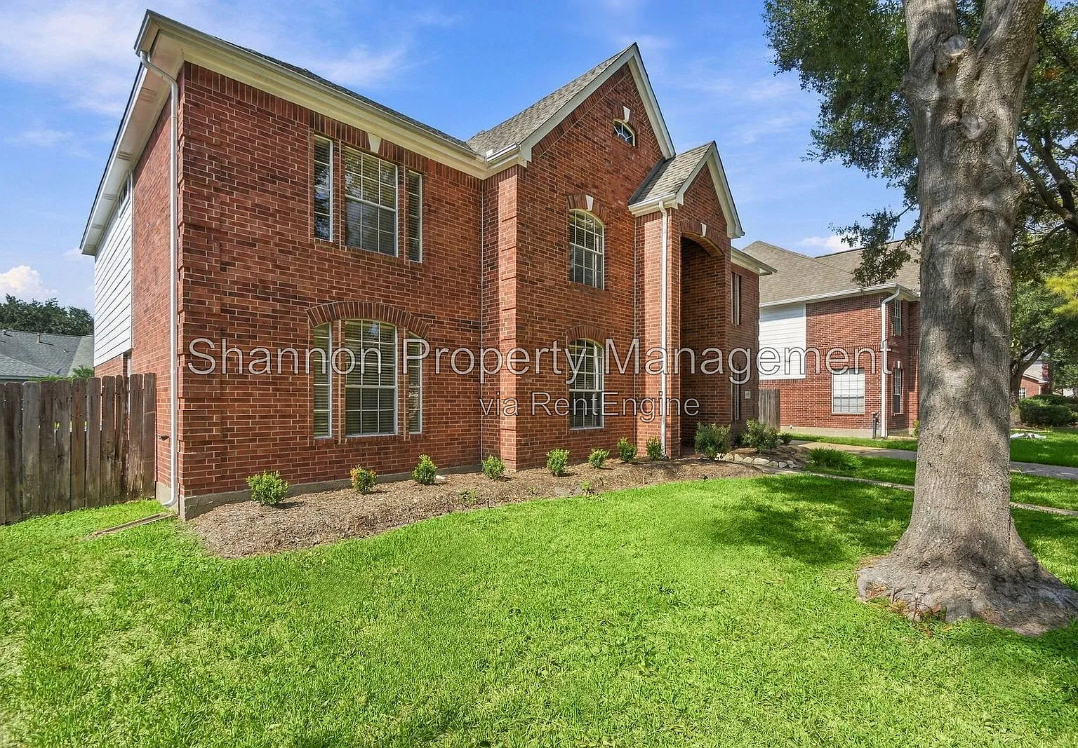 5 bed, 3.5 bath, 3528 sqft, $3,000 — Photo 4
