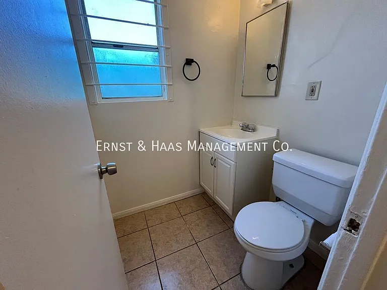 5940 Atlantic Ave #C — Photo 7
