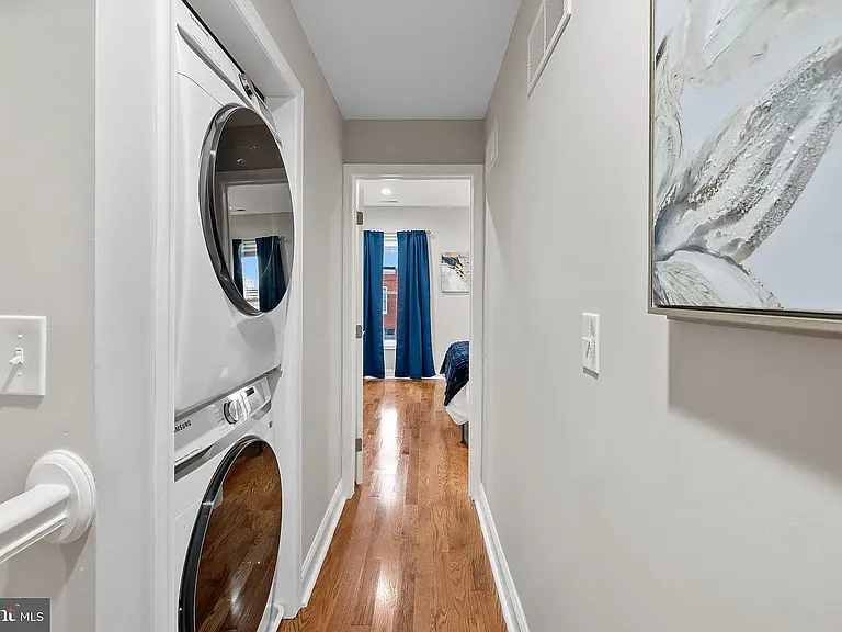 2202 E Chase St #A — Photo 19