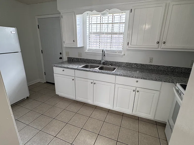 558 S Flannery Rd #C — Photo 11