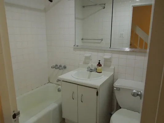 Rented by Fleet Realty | media 31