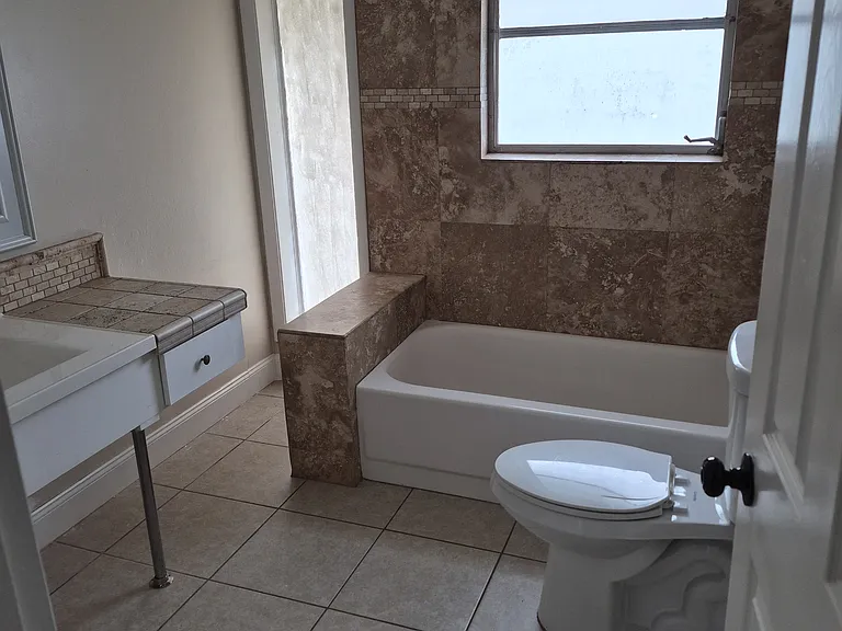 2260 Davis Blvd — Photo 1