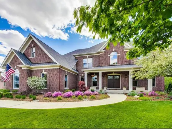 3N820 John Greenleaf Whittier Pl, St Charles, IL 60175