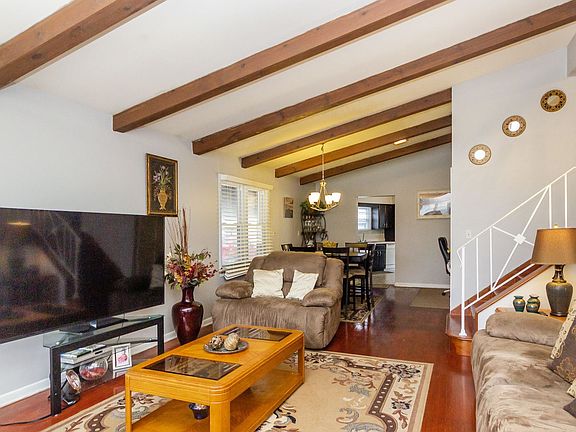 4th image of 2721 Pearle Dr